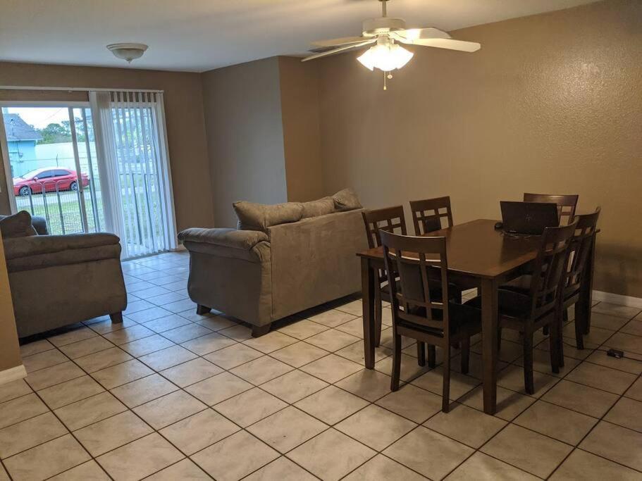 Snowbirds Escape / Vacation Gateway #A Appartement Englewood Buitenkant foto